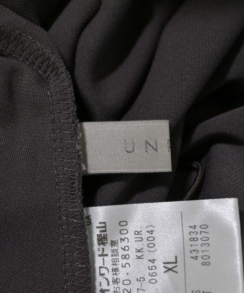 UNFILO เสื้อยืด/เสื้อท็อปส์