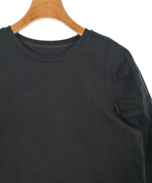 UNFILO เสื้อยืด/เสื้อท็อปส์