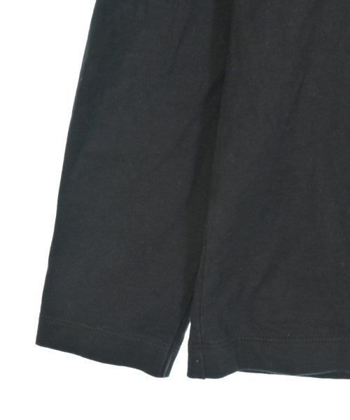 UNFILO เสื้อยืด/เสื้อท็อปส์