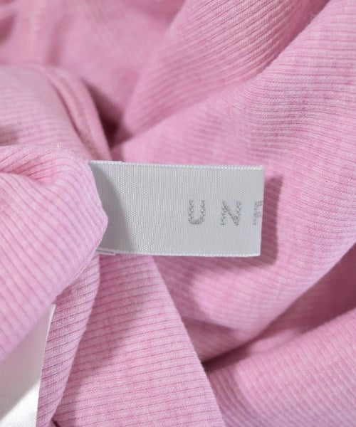 UNFILO เสื้อยืด/เสื้อท็อปส์