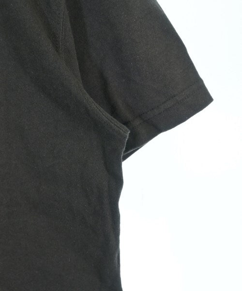 FOSI. เสื้อยืด/เสื้อท็อปส์