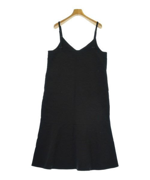 ITEMS URBAN RESEARCH ชุดเดรส