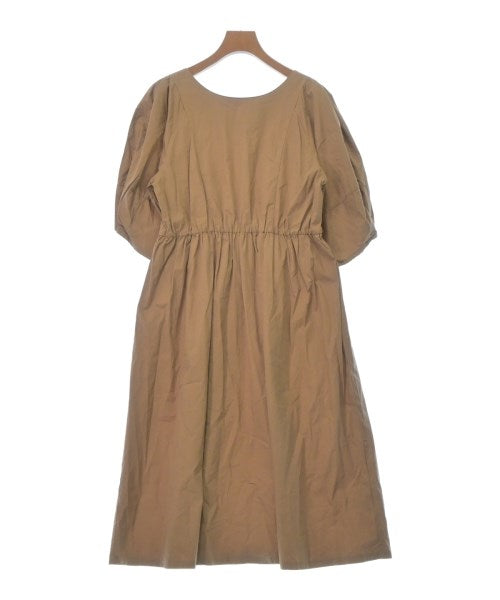ITEMS URBAN RESEARCH ชุดเดรส
