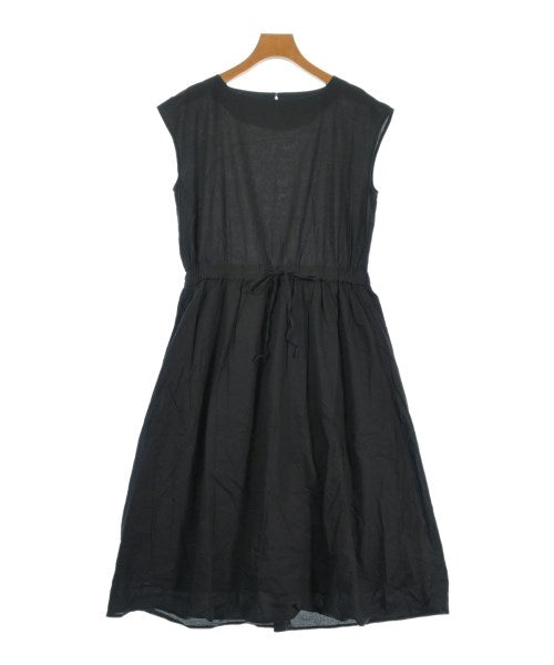 ITEMS URBAN RESEARCH ชุดเดรส