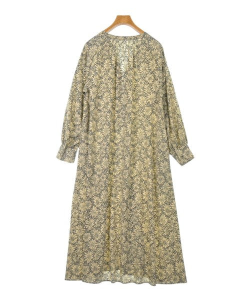 ITEMS URBAN RESEARCH ชุดเดรส