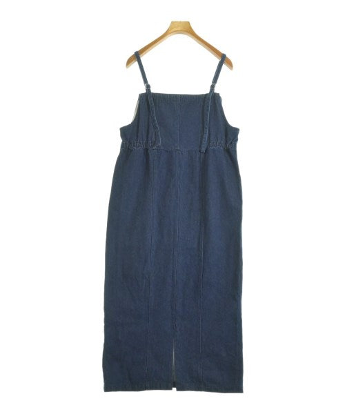 ITEMS URBAN RESEARCH ชุดเดรส