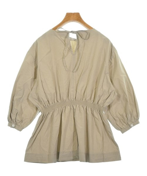 ITEMS URBAN RESEARCH เสื้อสตรี