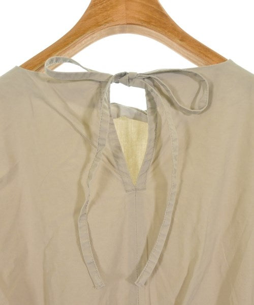 ITEMS URBAN RESEARCH เสื้อสตรี