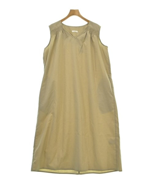 ITEMS URBAN RESEARCH ชุดเดรส