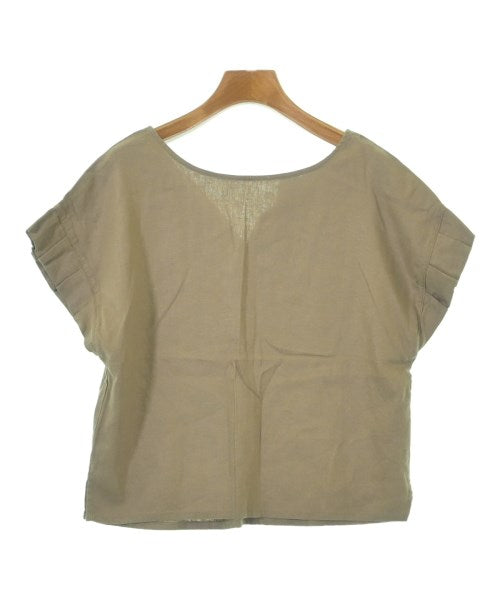 ITEMS URBAN RESEARCH เสื้อสตรี