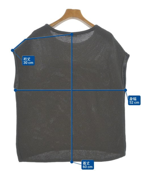 ITEMS URBAN RESEARCH เสื้อแขนกุด