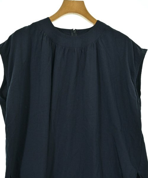 ITEMS URBAN RESEARCH เสื้อสตรี