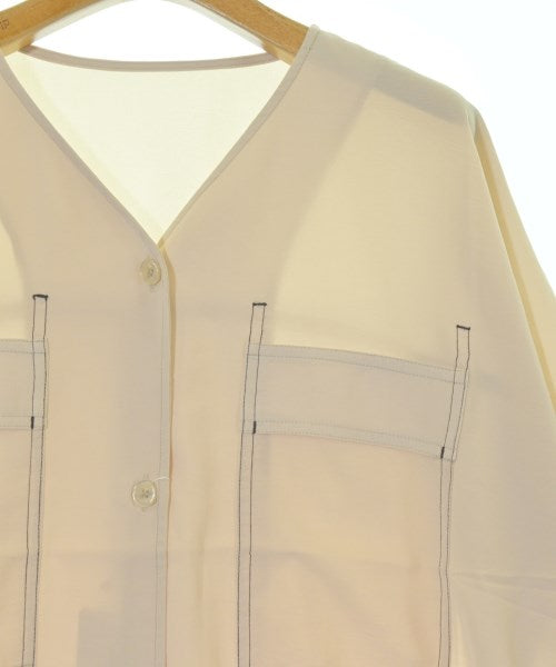 ITEMS URBAN RESEARCH เสื้อสตรี