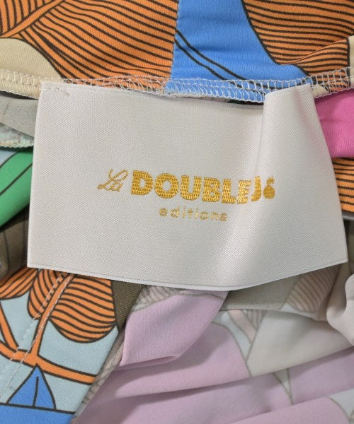 La DOUBLE J เสื้อยืด/เสื้อท็อปส์