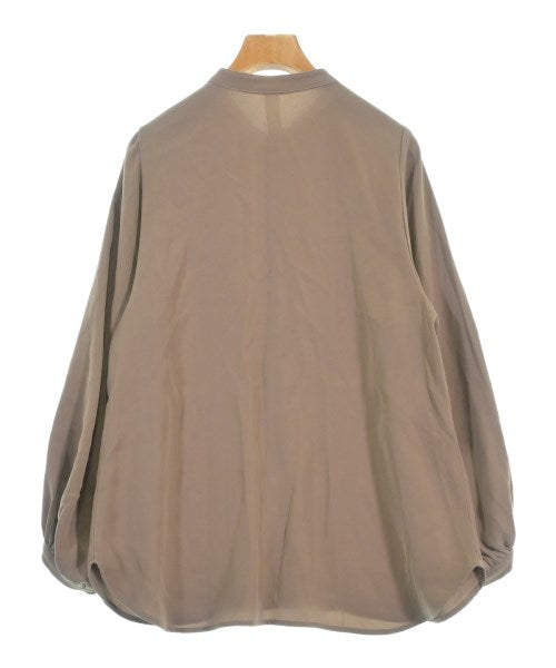 LE FOYER เสื้อลำลอง