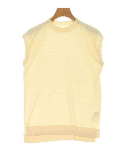 Maglia Plus เสื้อแขนกุด