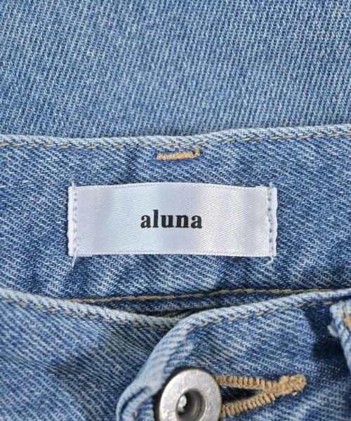 aluna ยีนส์