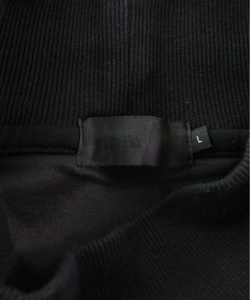 OFF DUTY เสื้อยืด/เสื้อท็อปส์