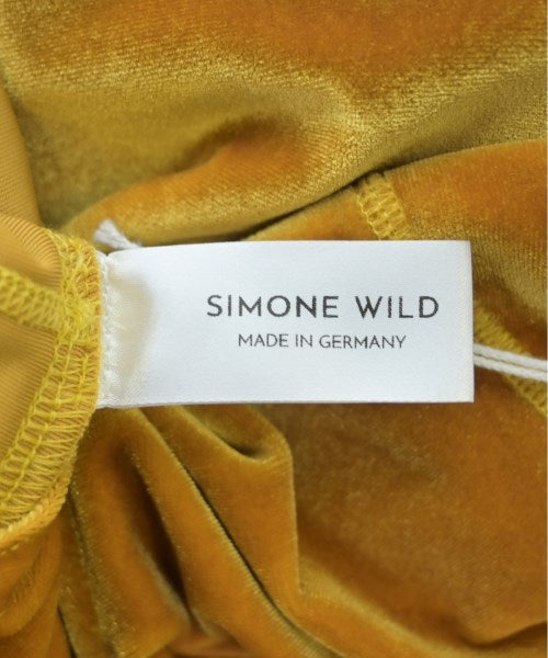 SIMONE WILD เสื้อยืด/เสื้อท็อปส์