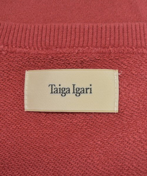 Taiga Igari เสื้อสเวตเตอร์
