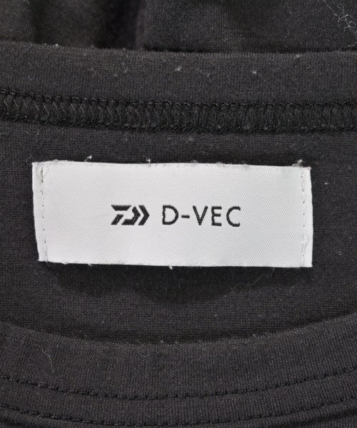 D-VEC เสื้อยืด/เสื้อท็อปส์