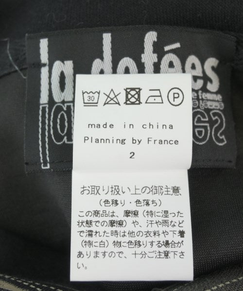 la defees เสื้อยืด/เสื้อท็อปส์
