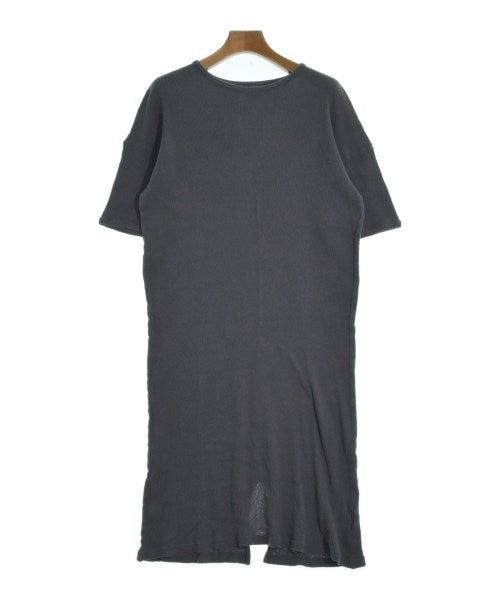 me ชุดเดรส