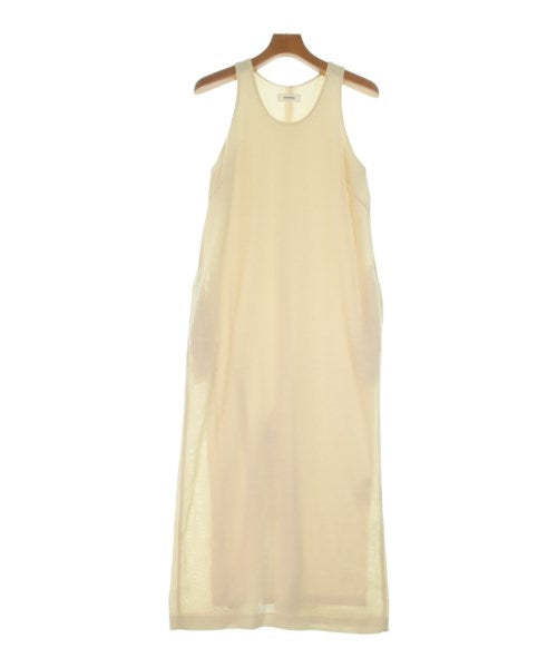 MIESROHE ชุดเดรส