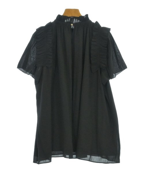 Rose Tiara เสื้อสตรี