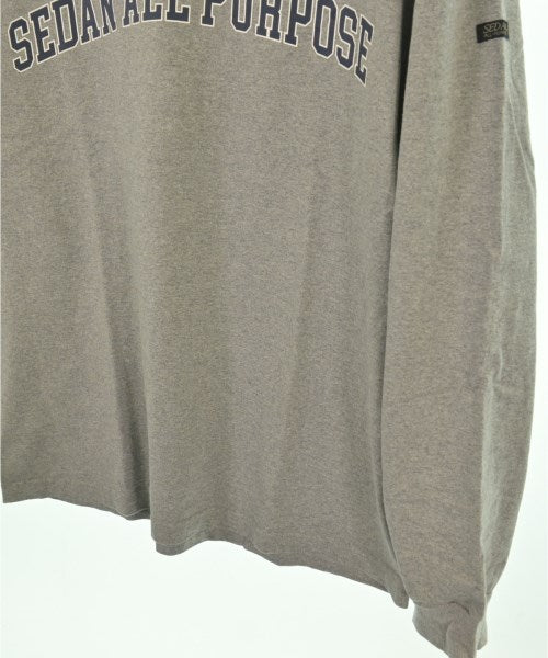 SEDAN ALL-PURPOSE เสื้อยืด/เสื้อท็อปส์