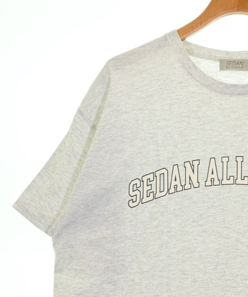 SEDAN ALL-PURPOSE เสื้อยืด/เสื้อท็อปส์