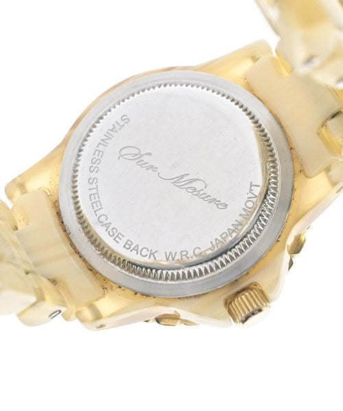 Sur Mesure นาฬิกา