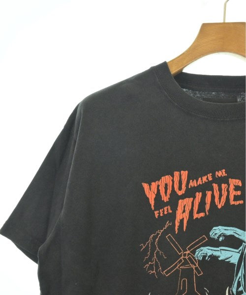CALIFORNIA RANCH HOUSE เสื้อยืด/เสื้อท็อปส์