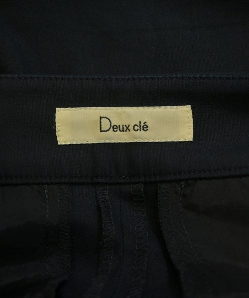 Deux cle กางเกง อื่น