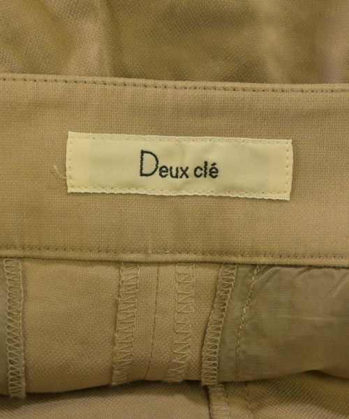 Deux cle กางเกง อื่น