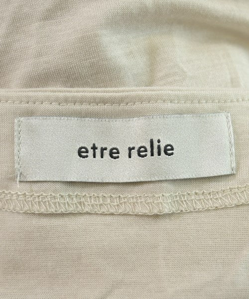 etre relie เสื้อยืด/เสื้อท็อปส์