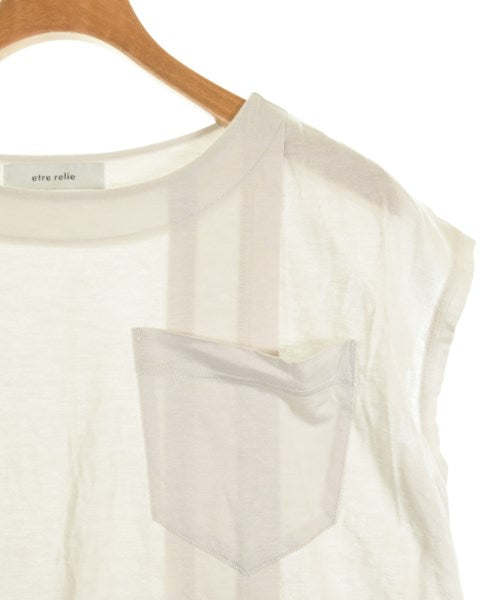 etre relie เสื้อยืด/เสื้อท็อปส์