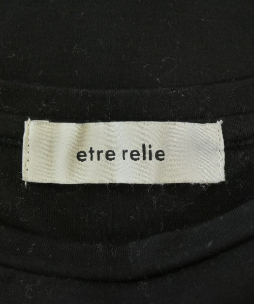etre relie เสื้อยืด/เสื้อท็อปส์