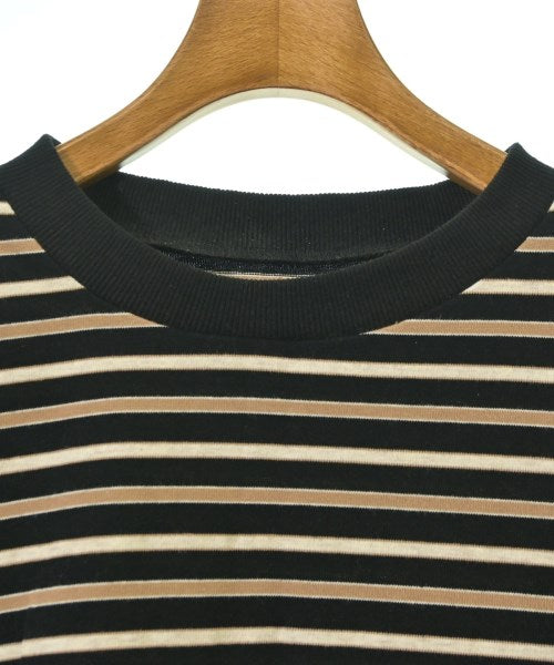 etre relie เสื้อยืด/เสื้อท็อปส์