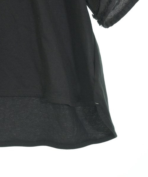 etre relie เสื้อยืด/เสื้อท็อปส์