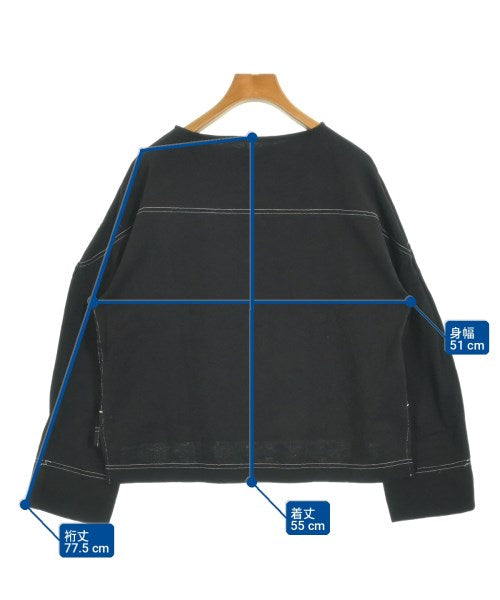 etre relie เสื้อยืด/เสื้อท็อปส์