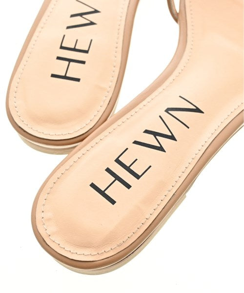 HEWN รองเท้าแตะ