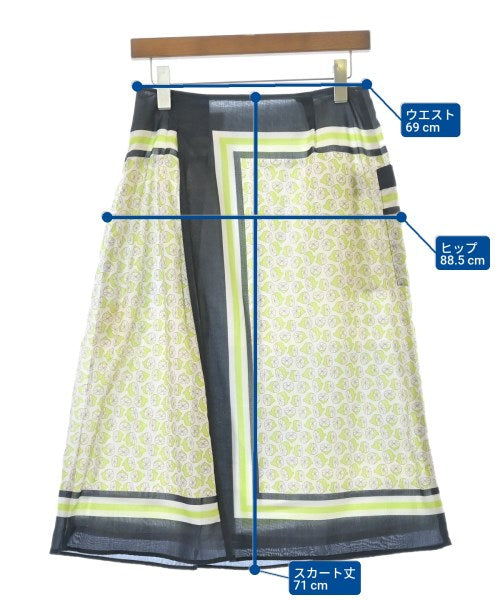 Pizzo Bianco กระโปรงยาวถึงเข่า