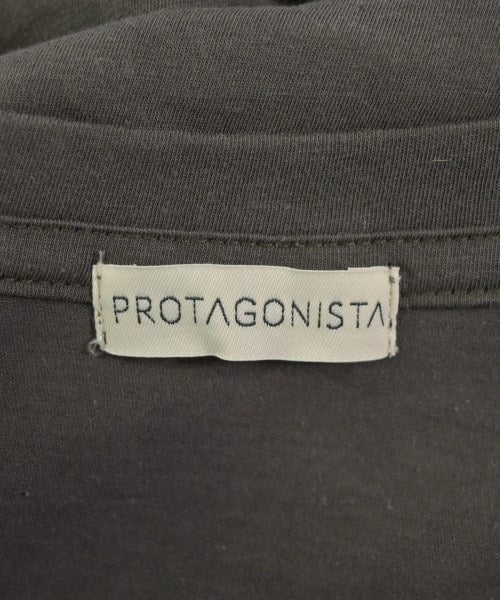 PROTAGONISTA เสื้อยืด/เสื้อท็อปส์
