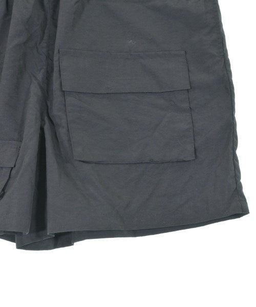 LAGUA GEM กางเกงขาสั้น