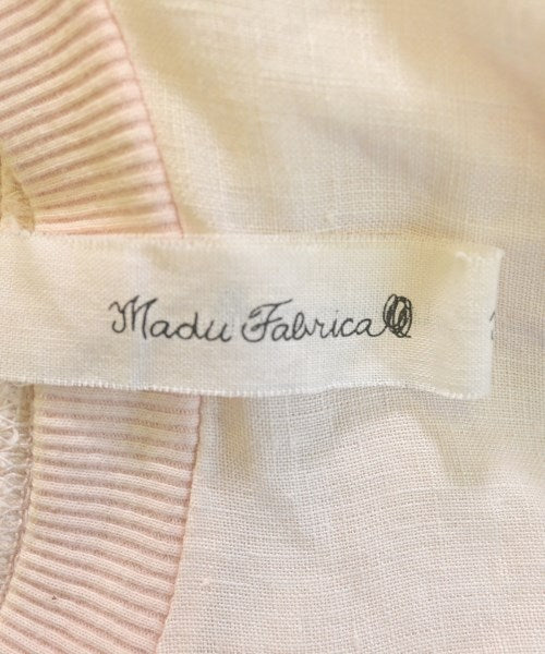 Madu Fabrica เสื้อยืด/เสื้อท็อปส์