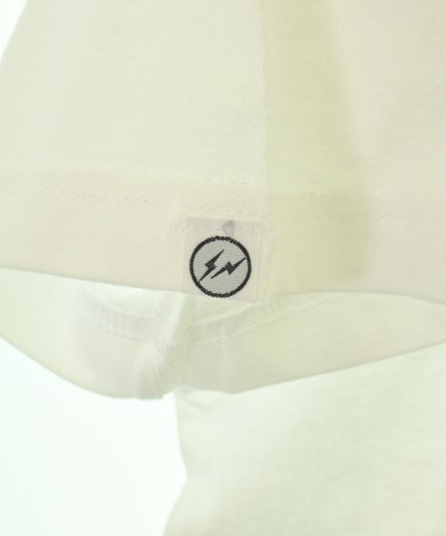 retaW เสื้อยืด/เสื้อท็อปส์