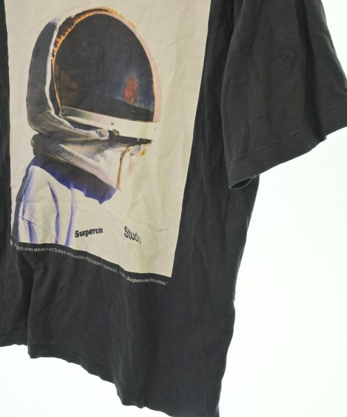 SUPERVSN STUDIOS เสื้อยืด/เสื้อท็อปส์