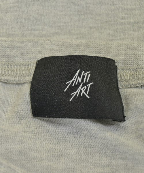 ANTIART เสื้อยืด/เสื้อท็อปส์