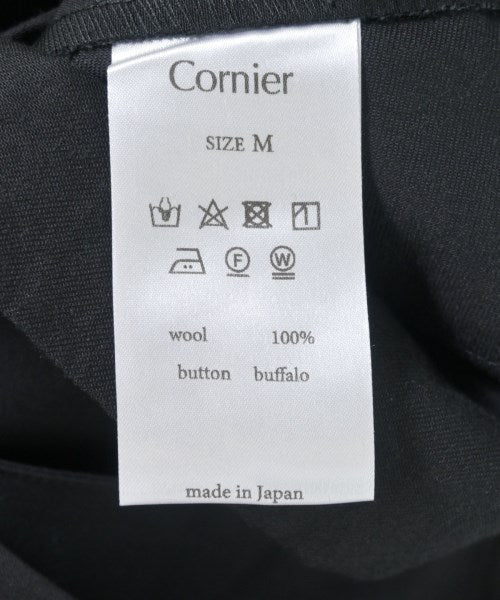 Cornier กางเกงขาสั้น